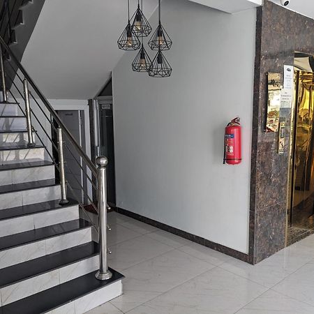 Nueva Hotel Islamabad Zewnętrze zdjęcie