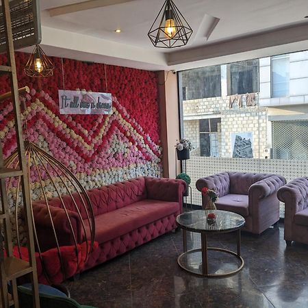 Nueva Hotel Islamabad Zewnętrze zdjęcie
