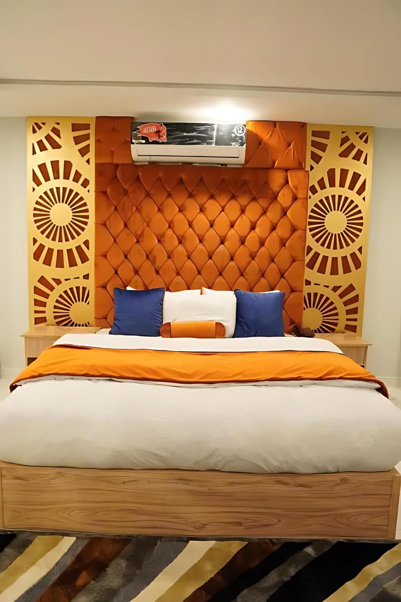 Nueva Hotel Islamabad Zewnętrze zdjęcie