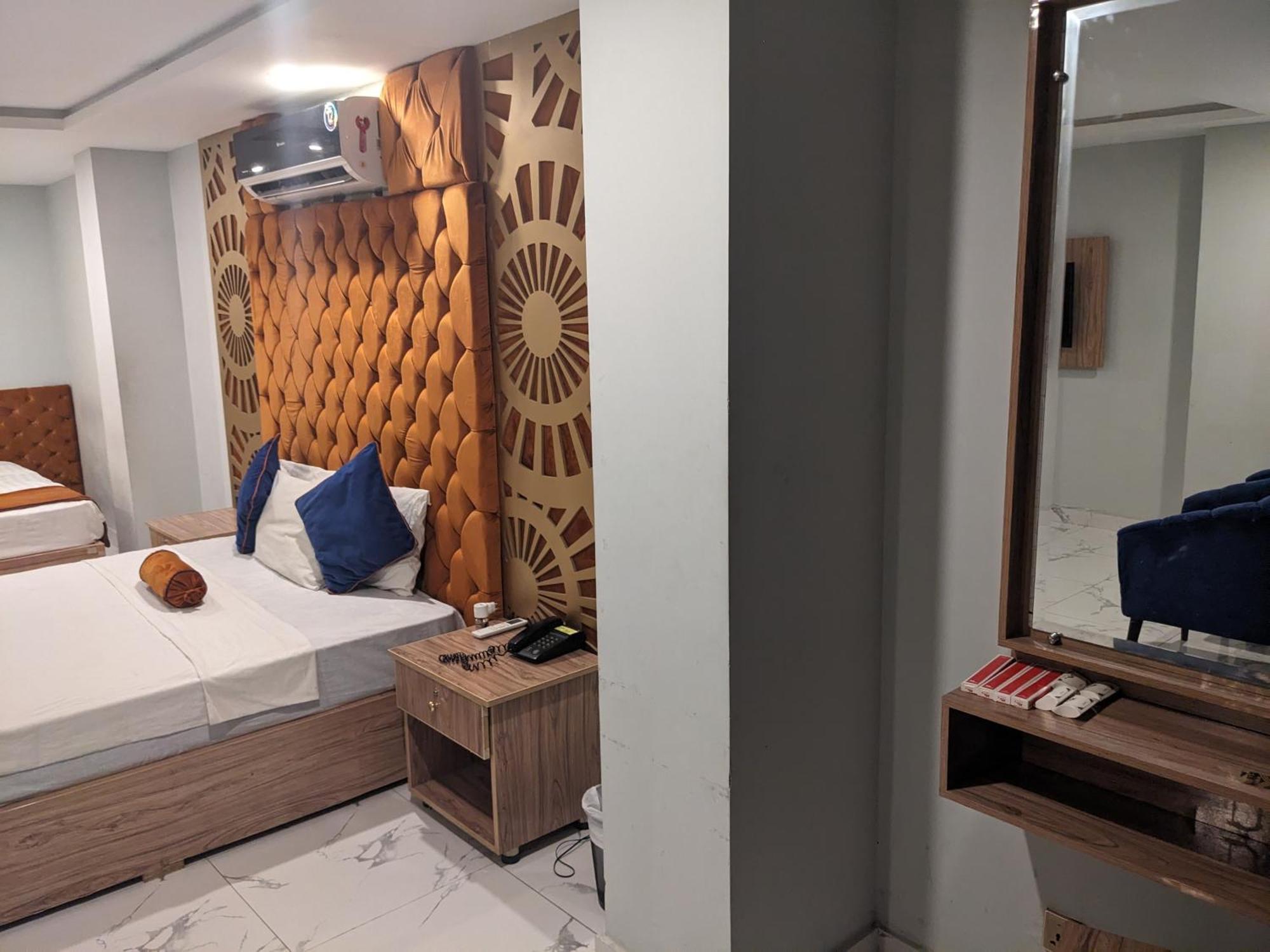 Nueva Hotel Islamabad Zewnętrze zdjęcie