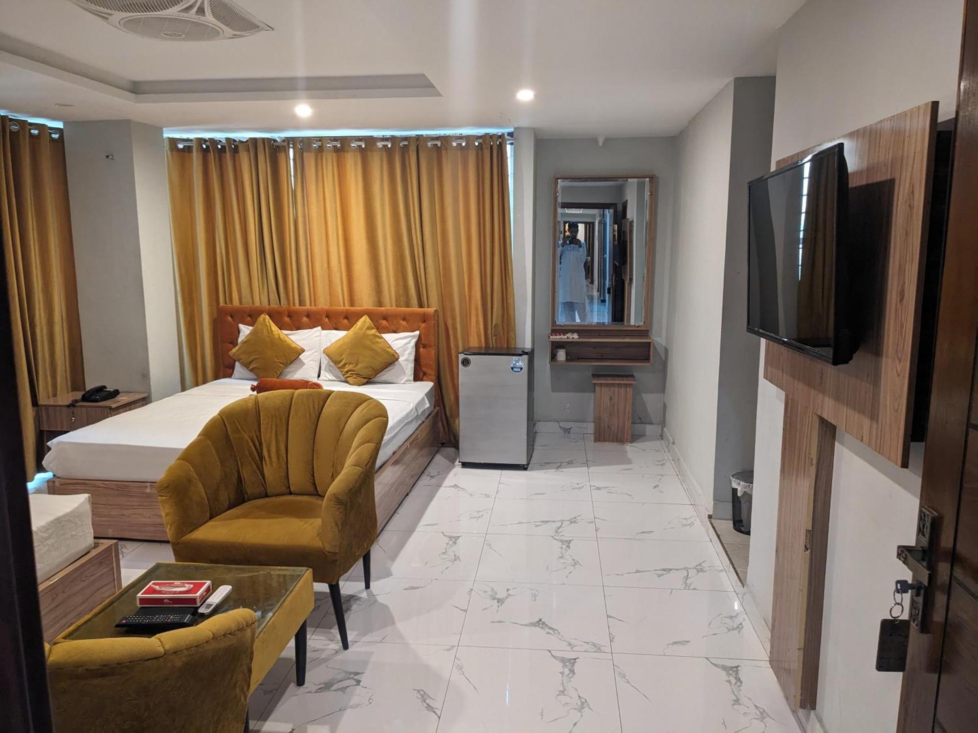 Nueva Hotel Islamabad Zewnętrze zdjęcie