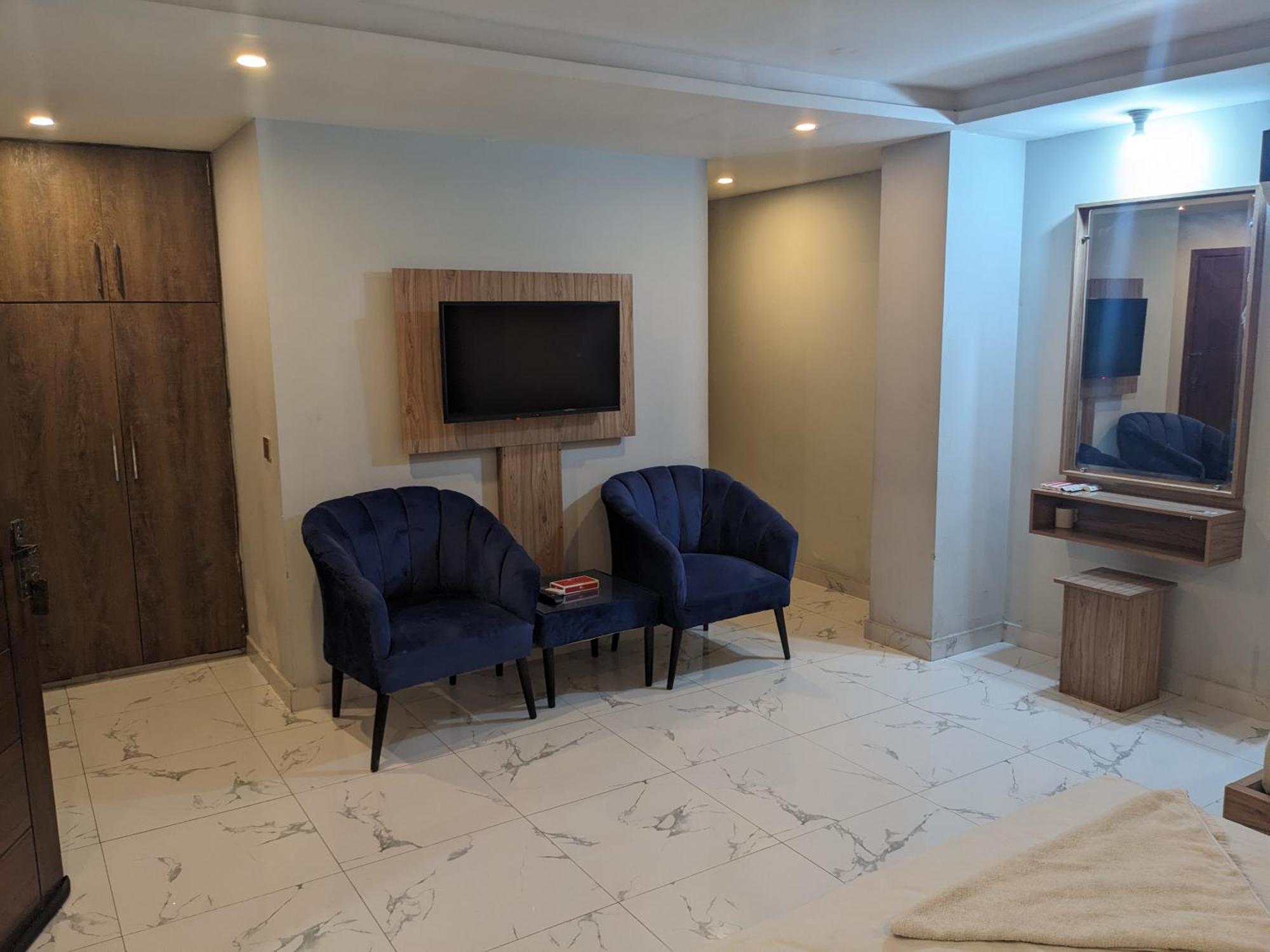 Nueva Hotel Islamabad Zewnętrze zdjęcie