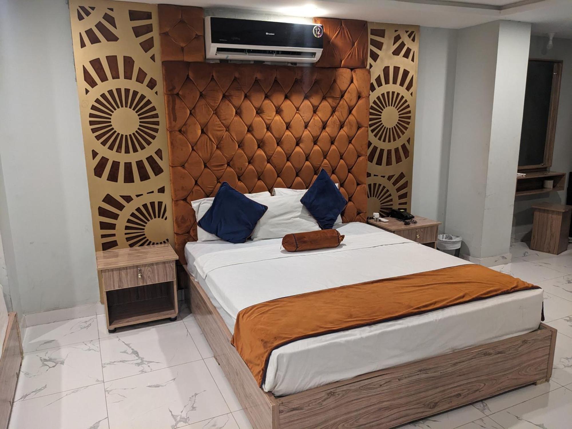 Nueva Hotel Islamabad Zewnętrze zdjęcie