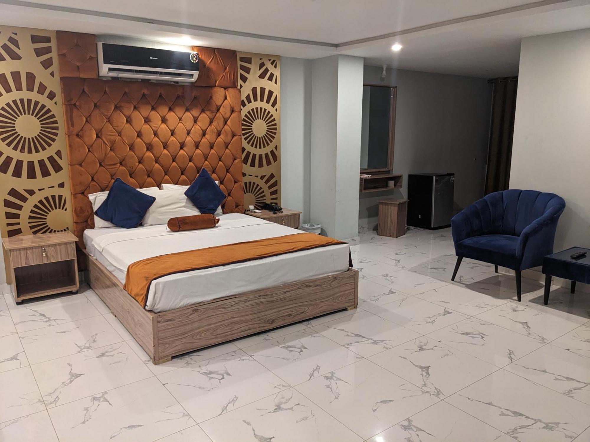 Nueva Hotel Islamabad Zewnętrze zdjęcie