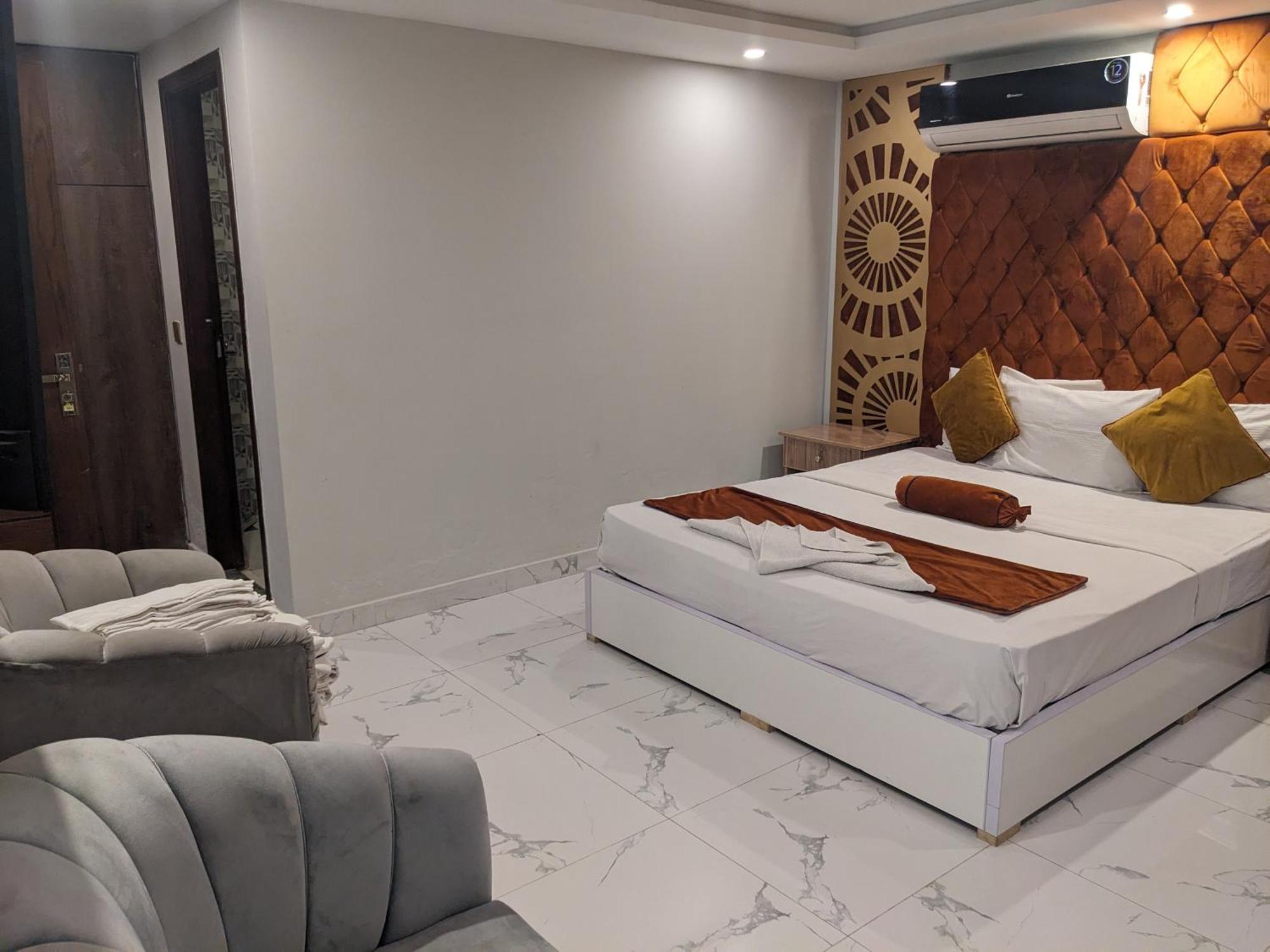 Nueva Hotel Islamabad Zewnętrze zdjęcie